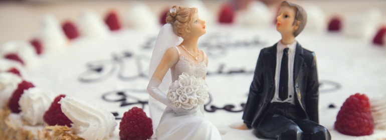 Saving cash on the big day – what to do before ‘I do’